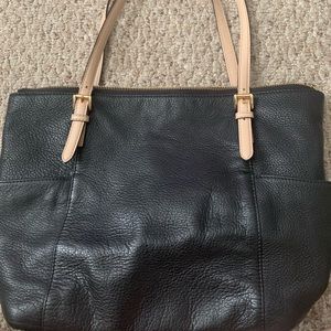 Micheal Kors Purse